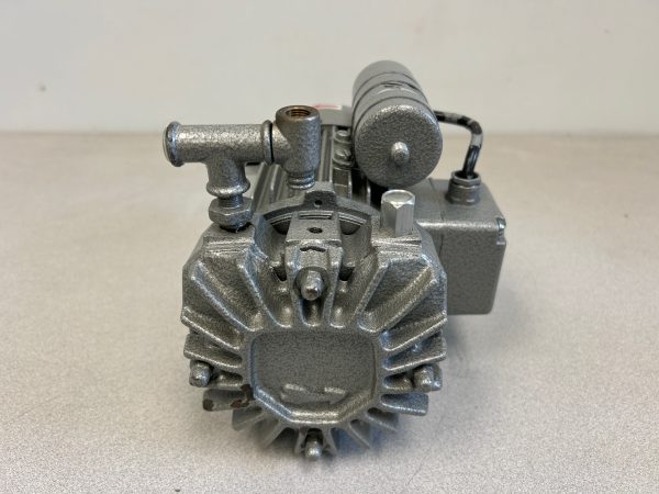 Small Becker ABF63/4B-7QR oil less vacuum pump - New - Image 2