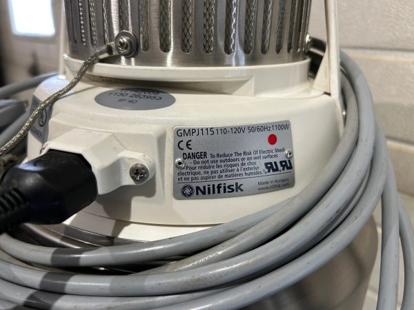 Nilfisk IVT1000CR vacuum - Image 4