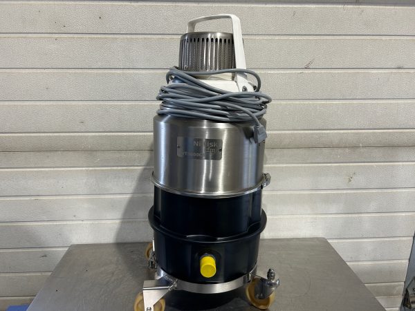 Nilfisk IVT1000CR vacuum