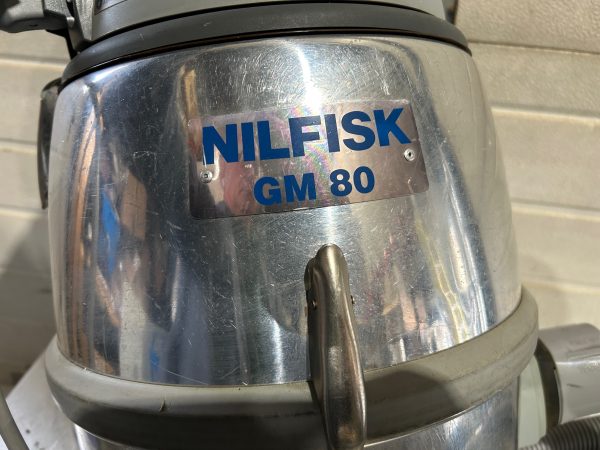 Nilfisk GM80 vacuum - Image 2