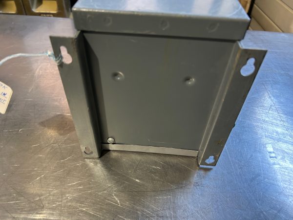 Square D 0,750KVA transformer - Image 3