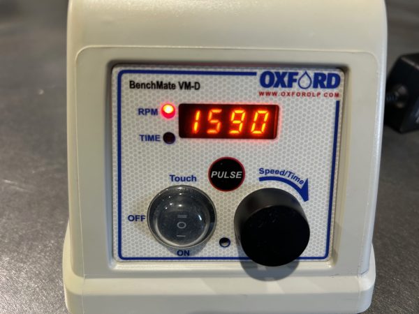 Oxford BenchMate VM-D laboratory mixer - Image 2